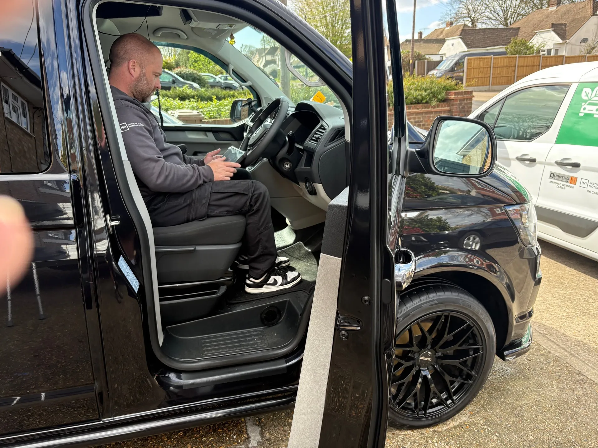 Mobile ECU remapping service and customer vehicle in Rainham, Kent.