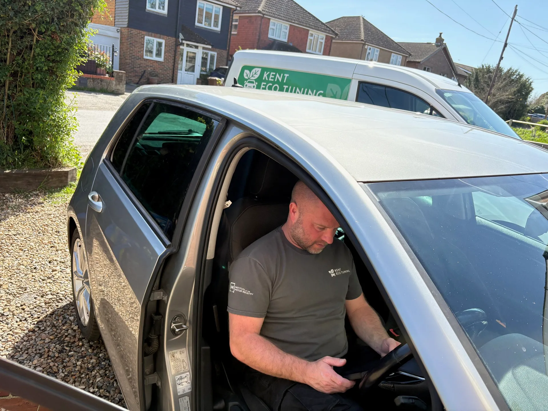 Mobile ECU remapping service and customer vehicle in Tonbridge, Kent.